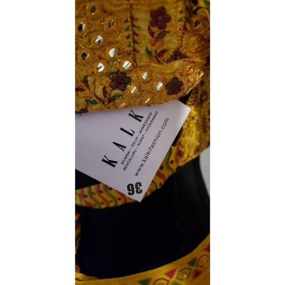 Kalki Fashion Traditional Skirt Set in mustard yellow with gold print - Picture 15 of 16